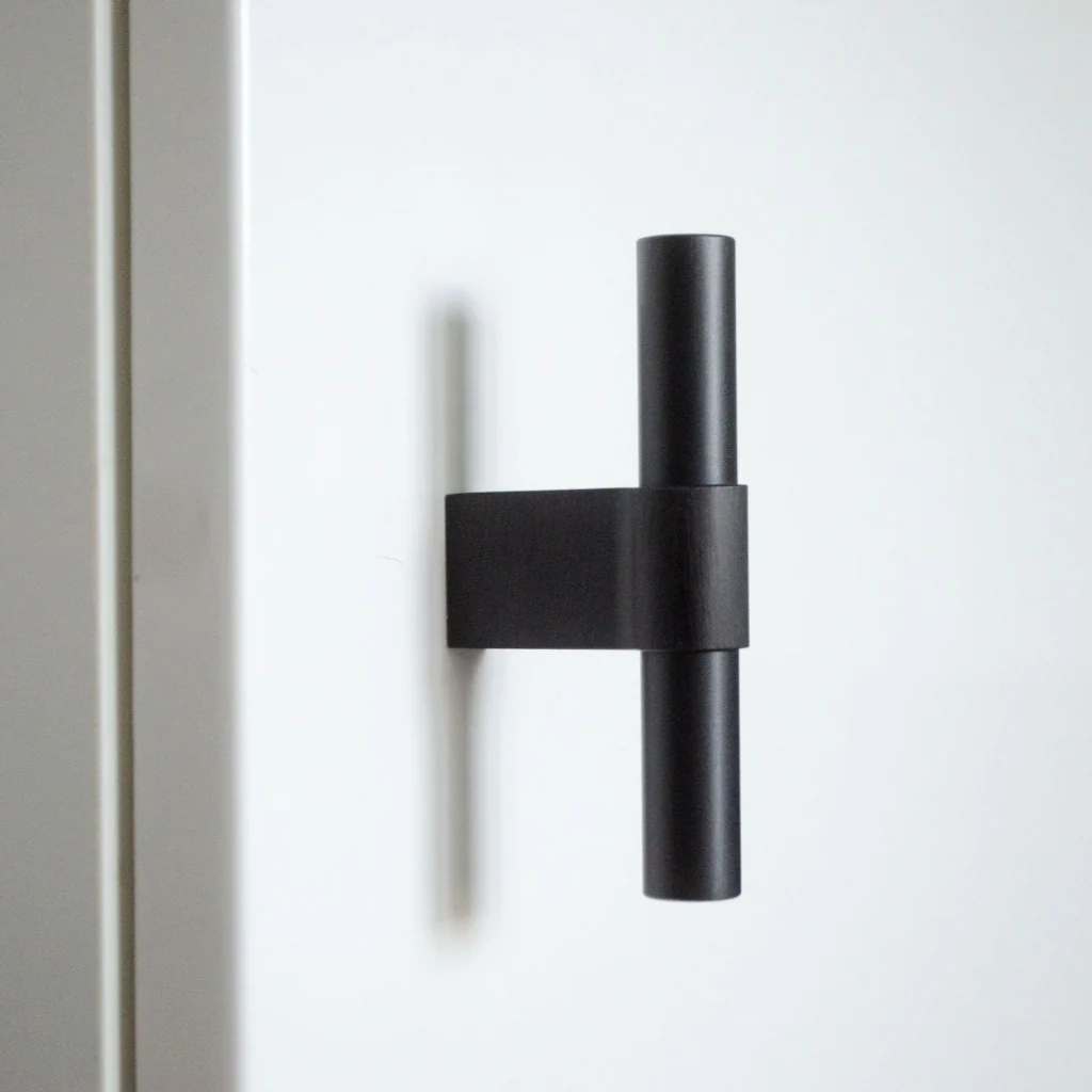 Line Big Knob - Rockland Interiors Inc.