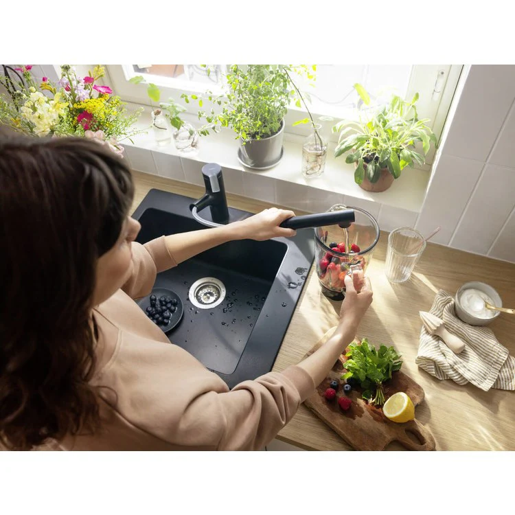 Kitchen Faucet Zesis 1 Lever Matte Black 150 DEG Swivel 1 Hole 1.5 Gallons per Minute - Rockland Interiors Inc.