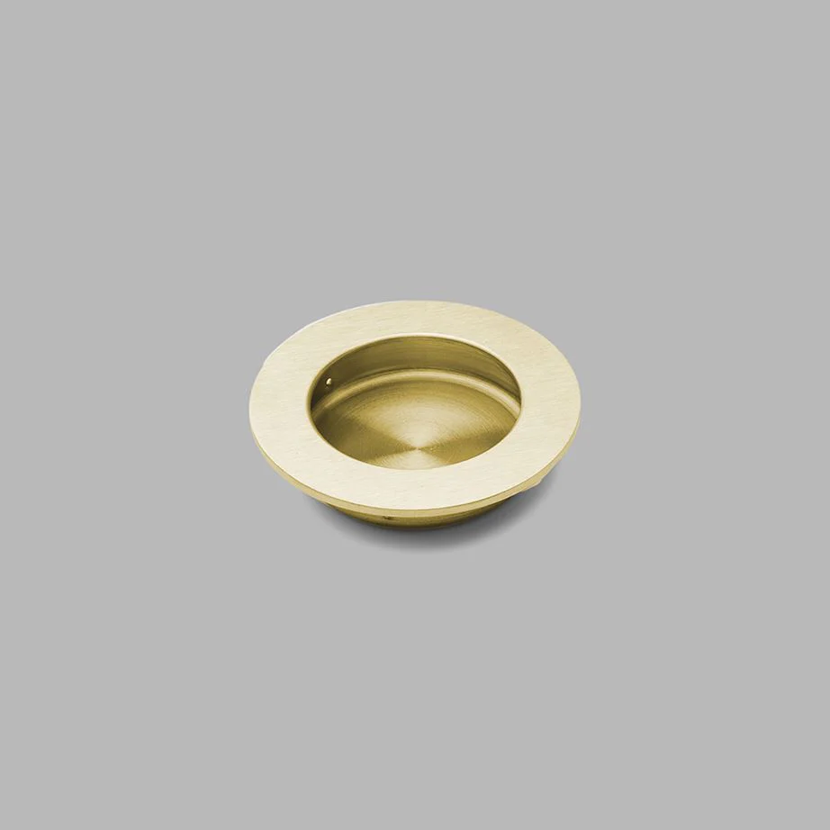 Knud Round Flush Pull Large - Rockland Interiors Inc.