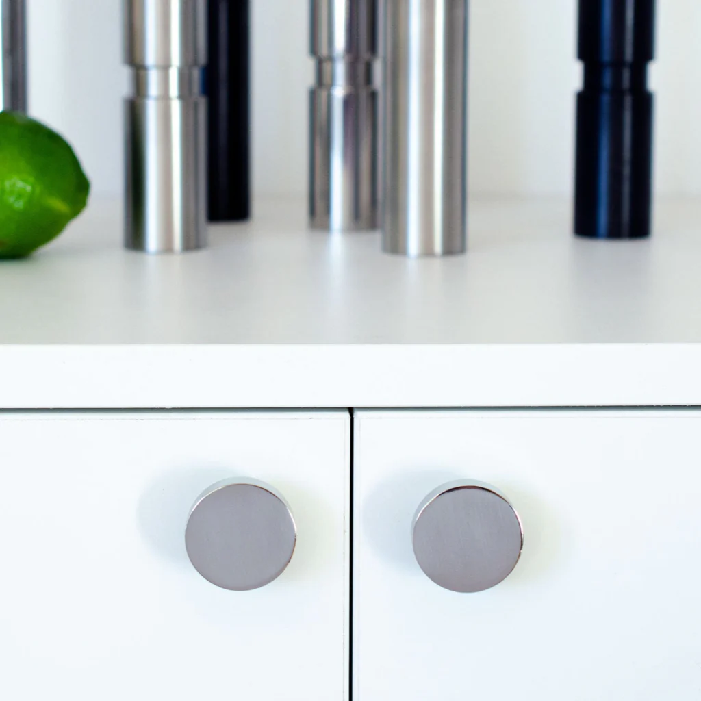 Dot Knob - Rockland Interiors Inc.