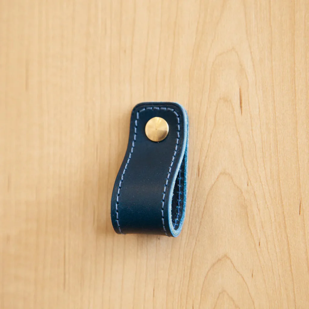 ST-LP02 Stitched Leather Loop Pull - Rockland Interiors Inc.