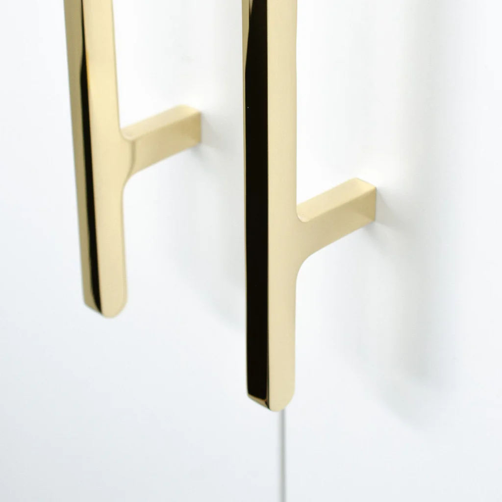 Flat Line Handle - Rockland Interiors Inc.