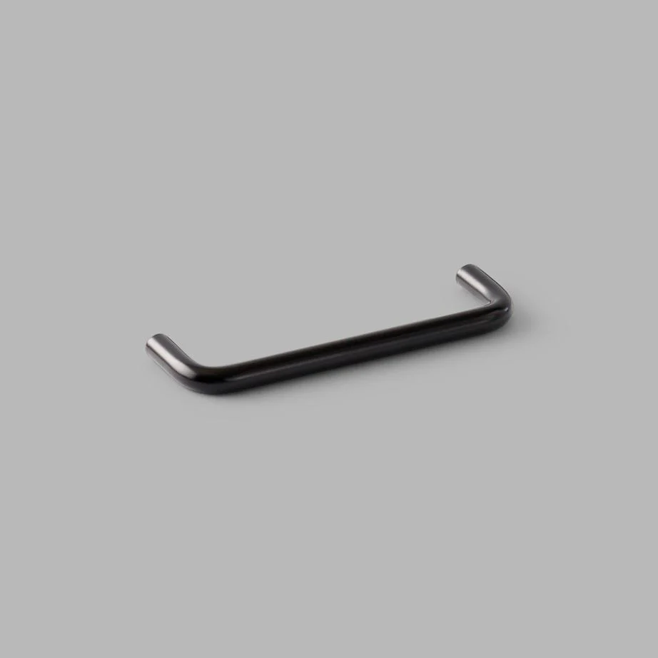 Knud Straight Cabinet Handle Slim - Rockland Interiors Inc.