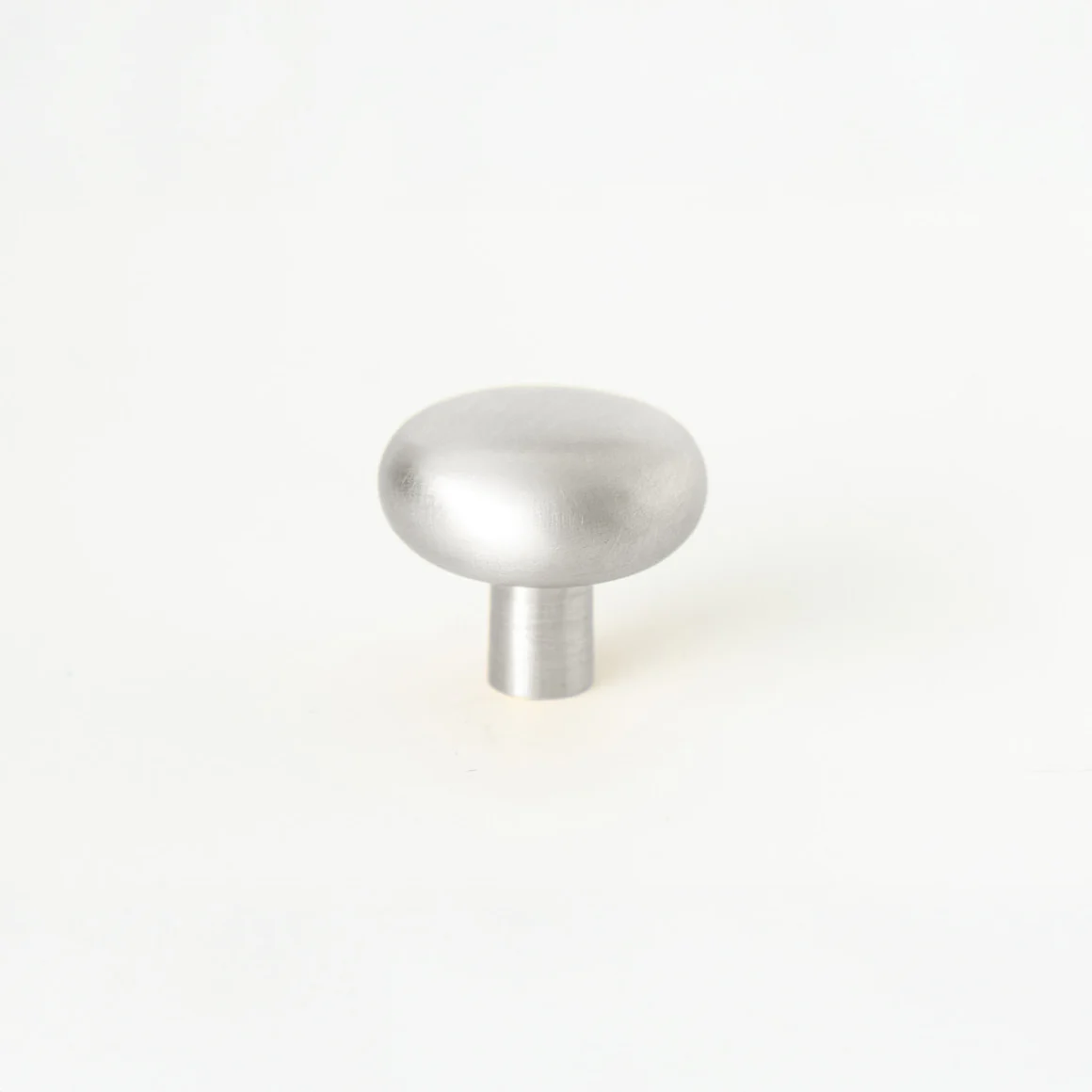 Caramel 24 Cabinet Knob / Hook - Rockland Interiors Inc.