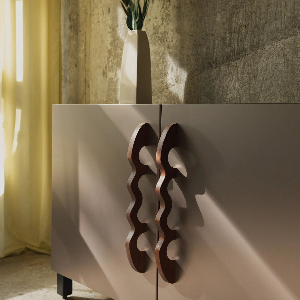 Exocet Pull - Rockland Interiors Inc.