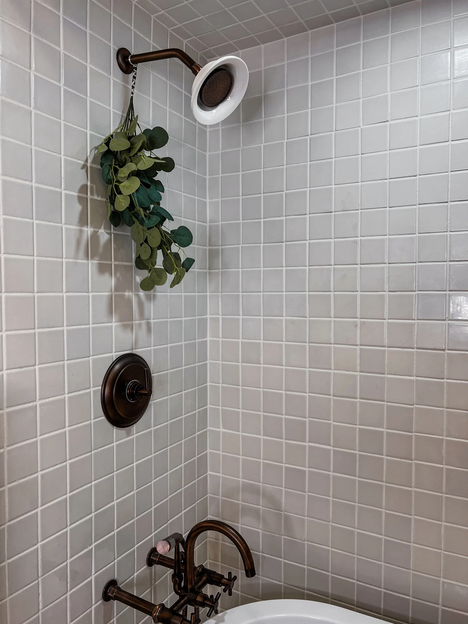 3x3 Straight Set Sheeted Natural Press Ceramic Mosaic Tile in Pearl Gloss - Rockland Interiors Inc.