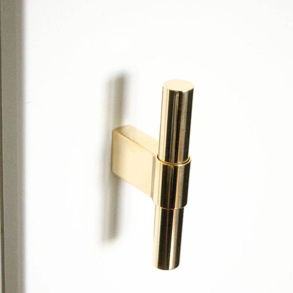 Line Big Knob - Rockland Interiors Inc.