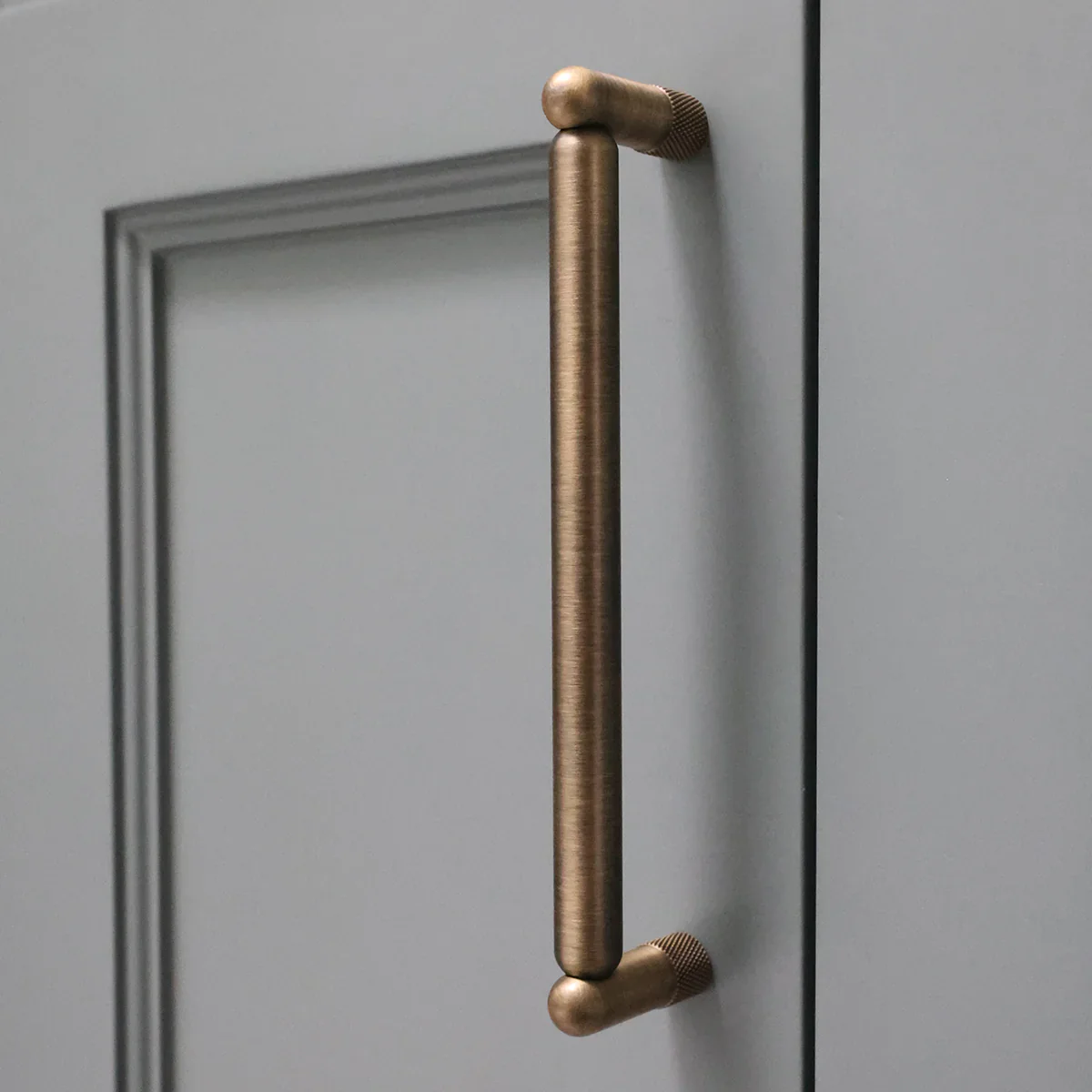 Knurled Cabinet Pull - Rockland Interiors Inc.