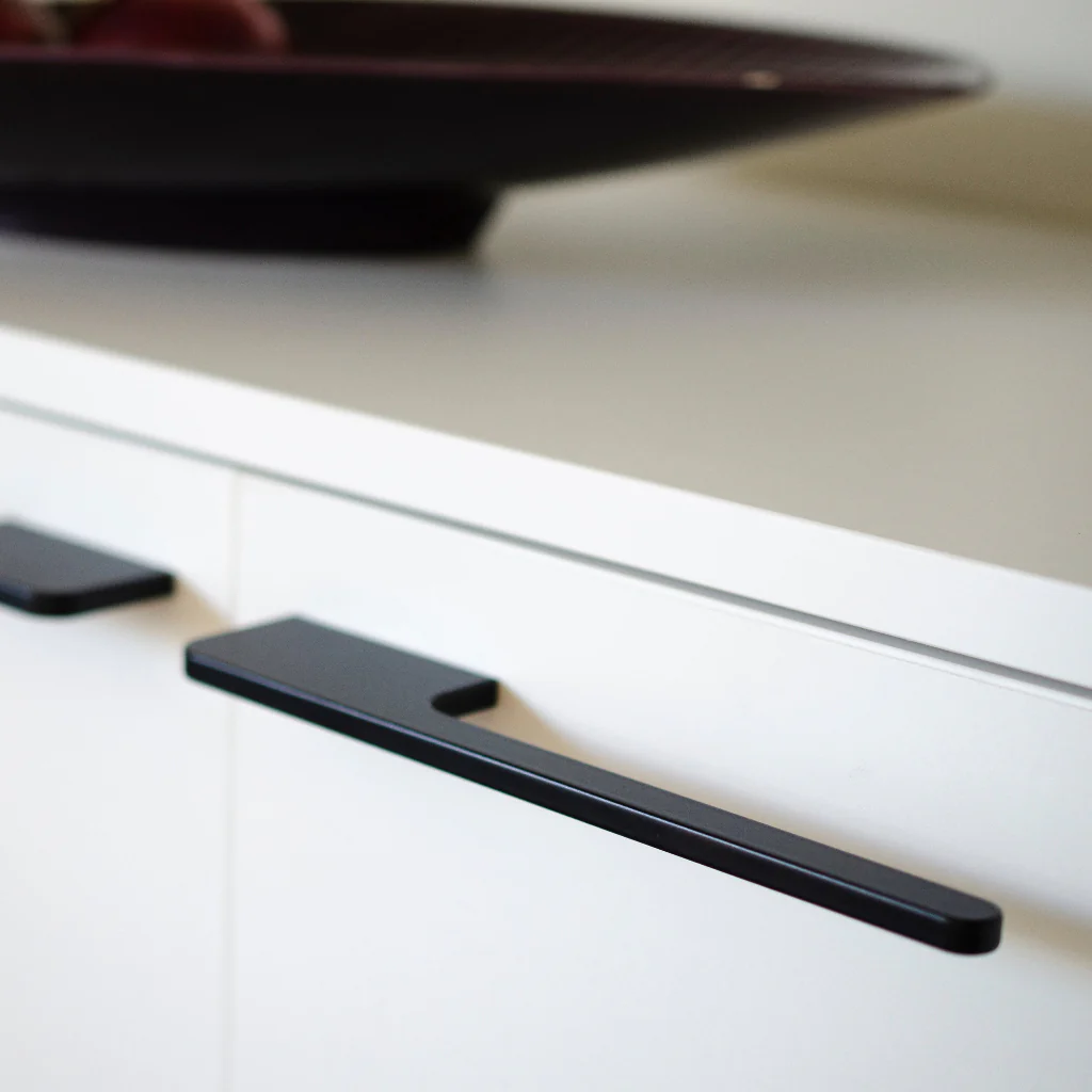 Soft Cut Handle - Rockland Interiors Inc.