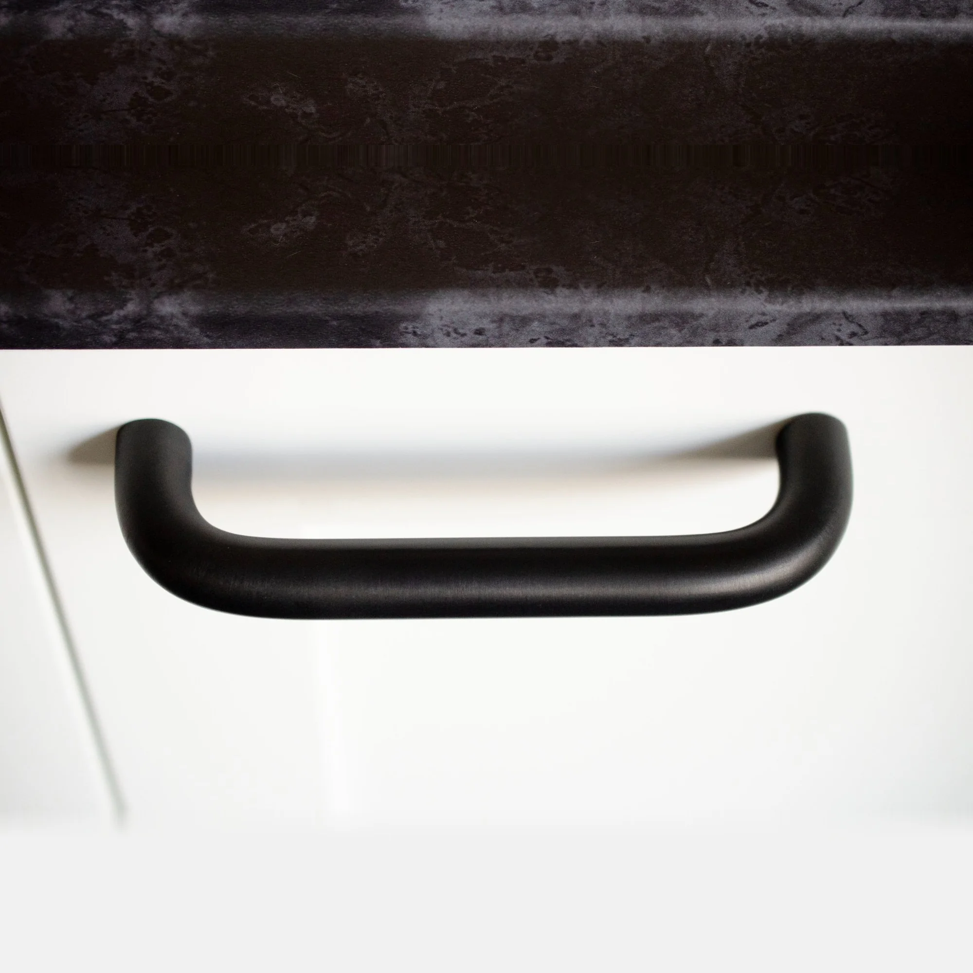 Grip Cabinet Pull - Rockland Interiors Inc.