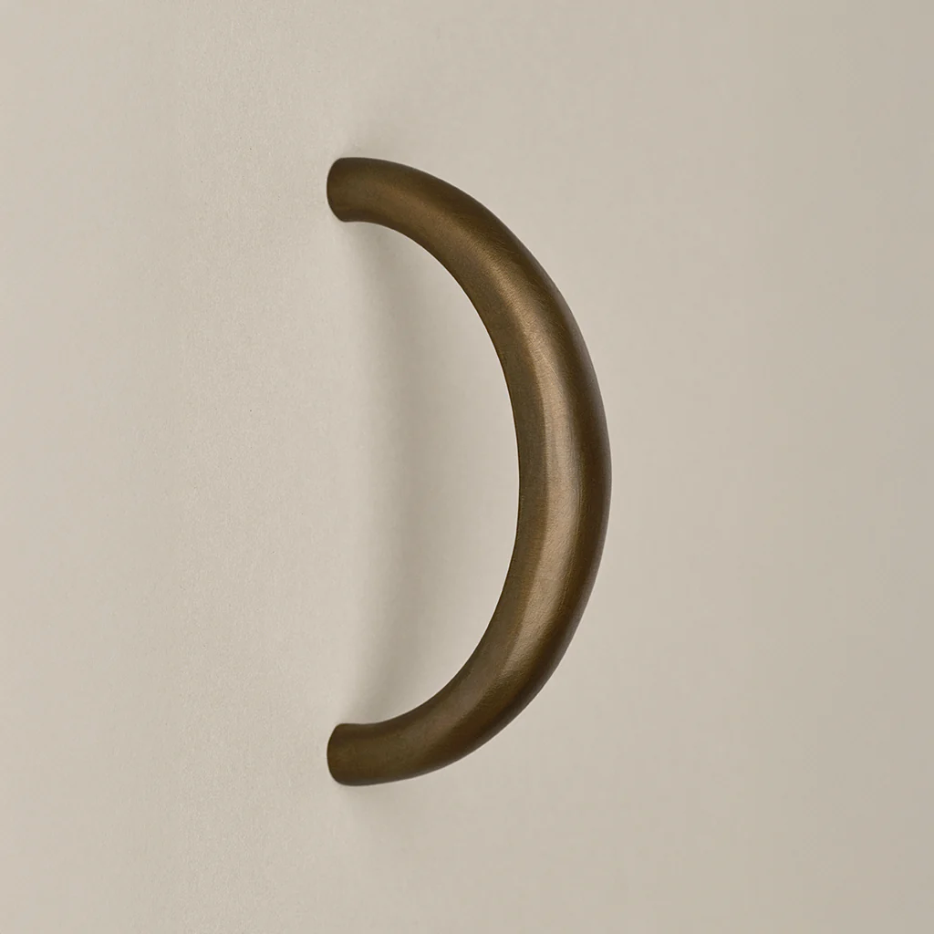 Luna Cabinet Pull - Rockland Interiors Inc.