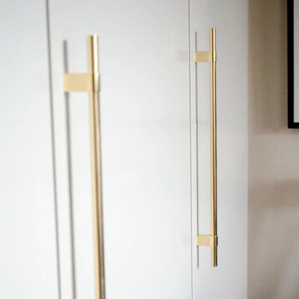 Line Big Handle - Rockland Interiors Inc.