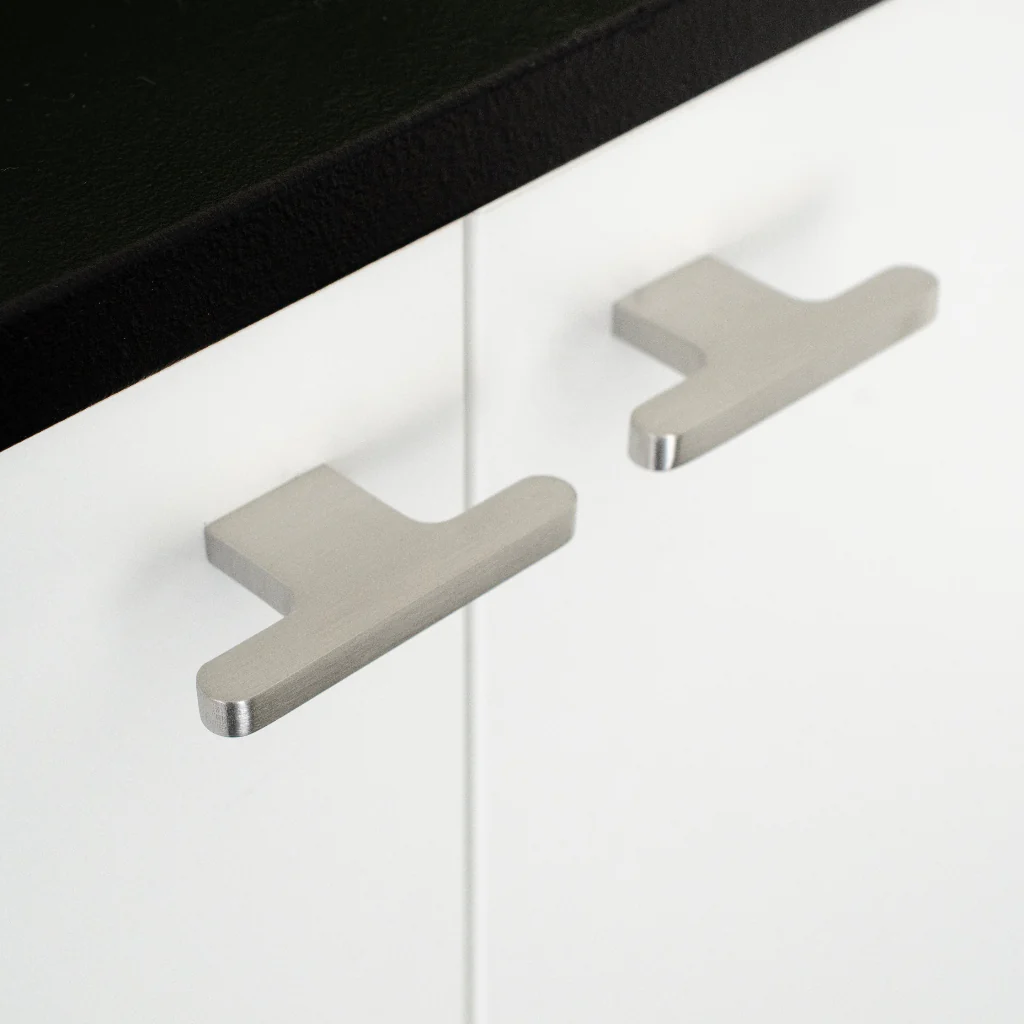 Flat Line Knob - Rockland Interiors Inc.