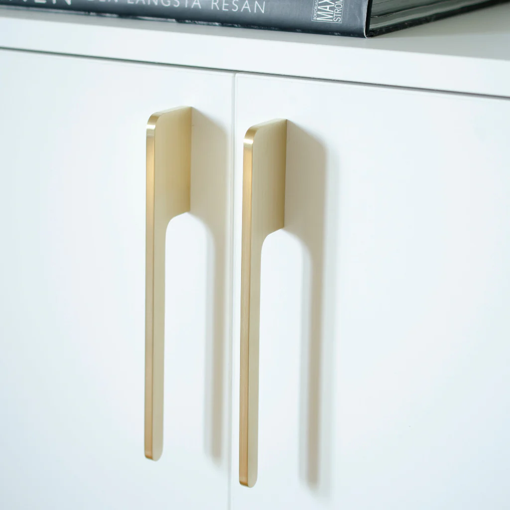 Soft Cut Handle - Rockland Interiors Inc.