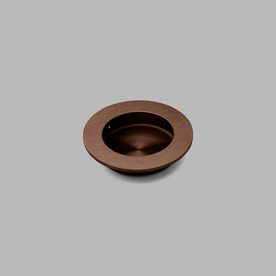 Knud Round Flush Pull Large - Rockland Interiors Inc.