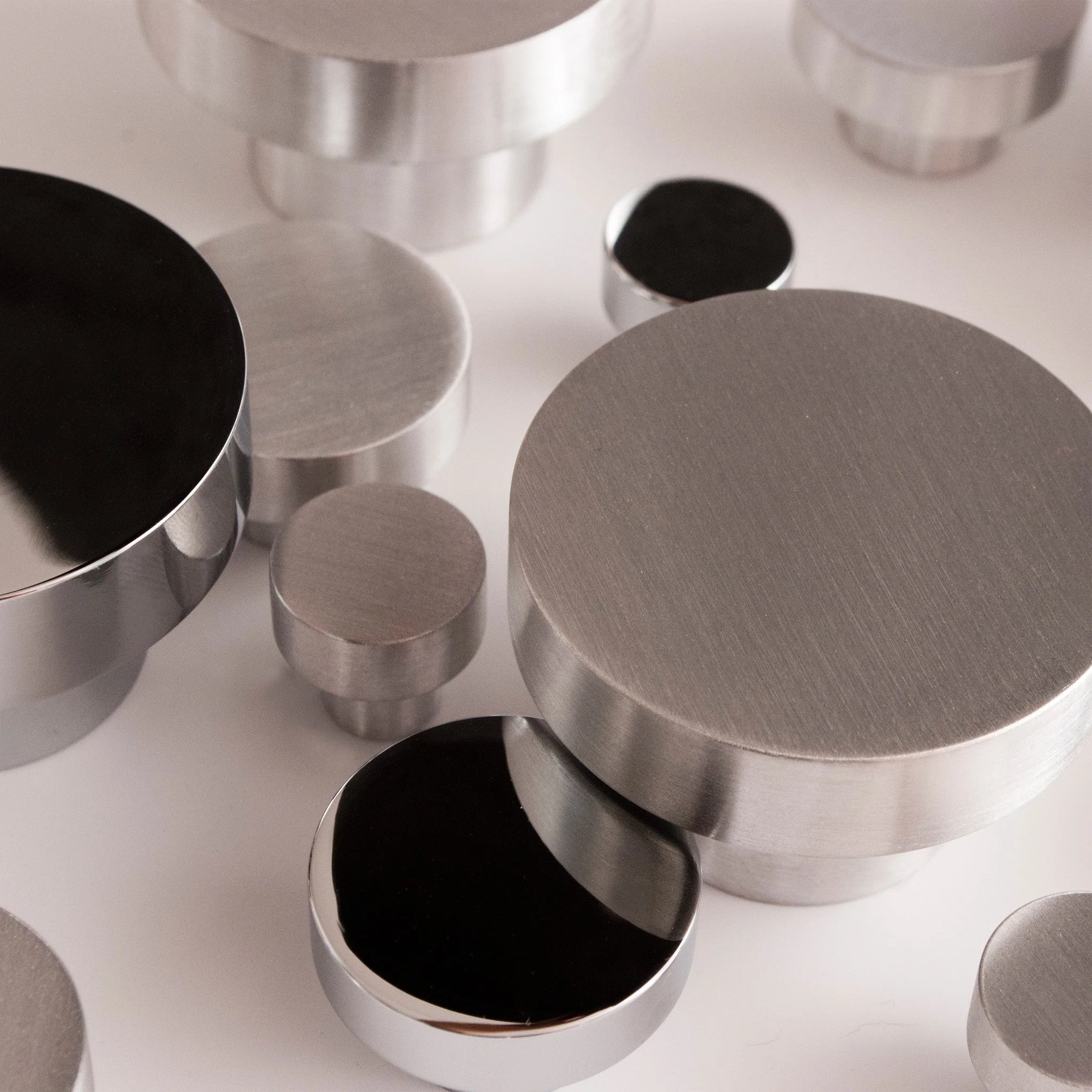 Dot Knob - Rockland Interiors Inc.