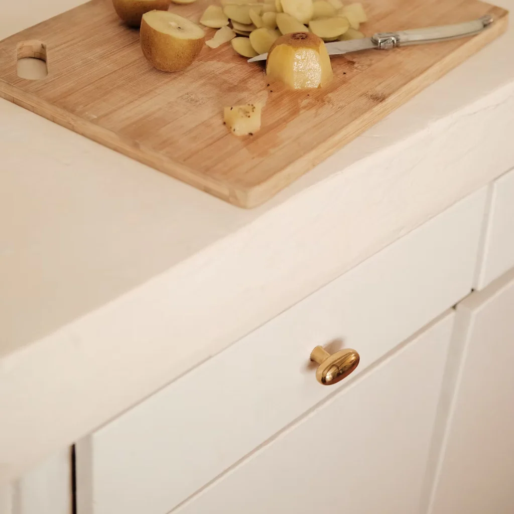 Blunt Knob - Rockland Interiors Inc.