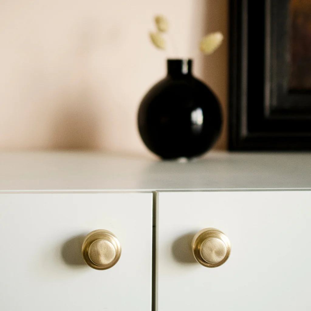 Hip Knob / Hook - Rockland Interiors Inc.