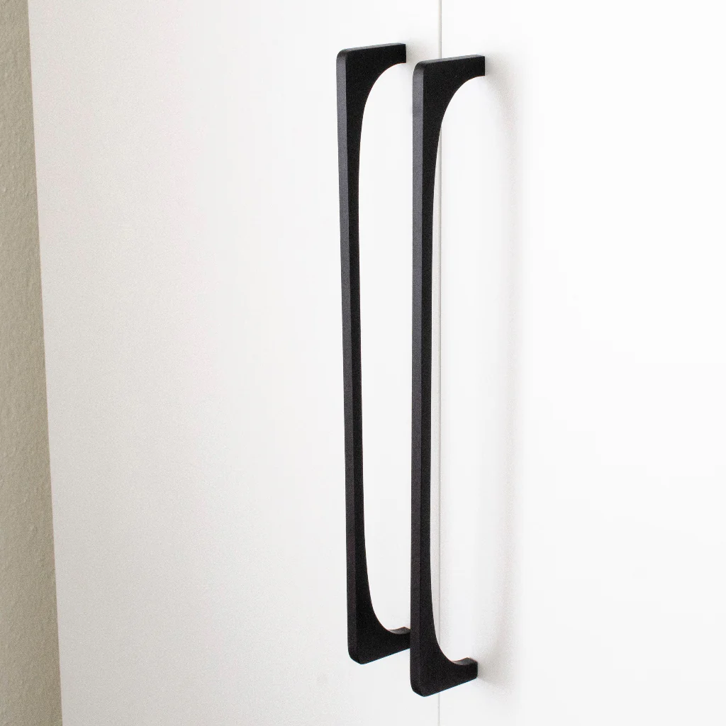 Bridge Pull - Rockland Interiors Inc.