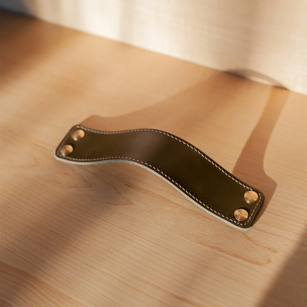 ST-SP01 Stitched Leather Strap Pull - Rockland Interiors Inc.