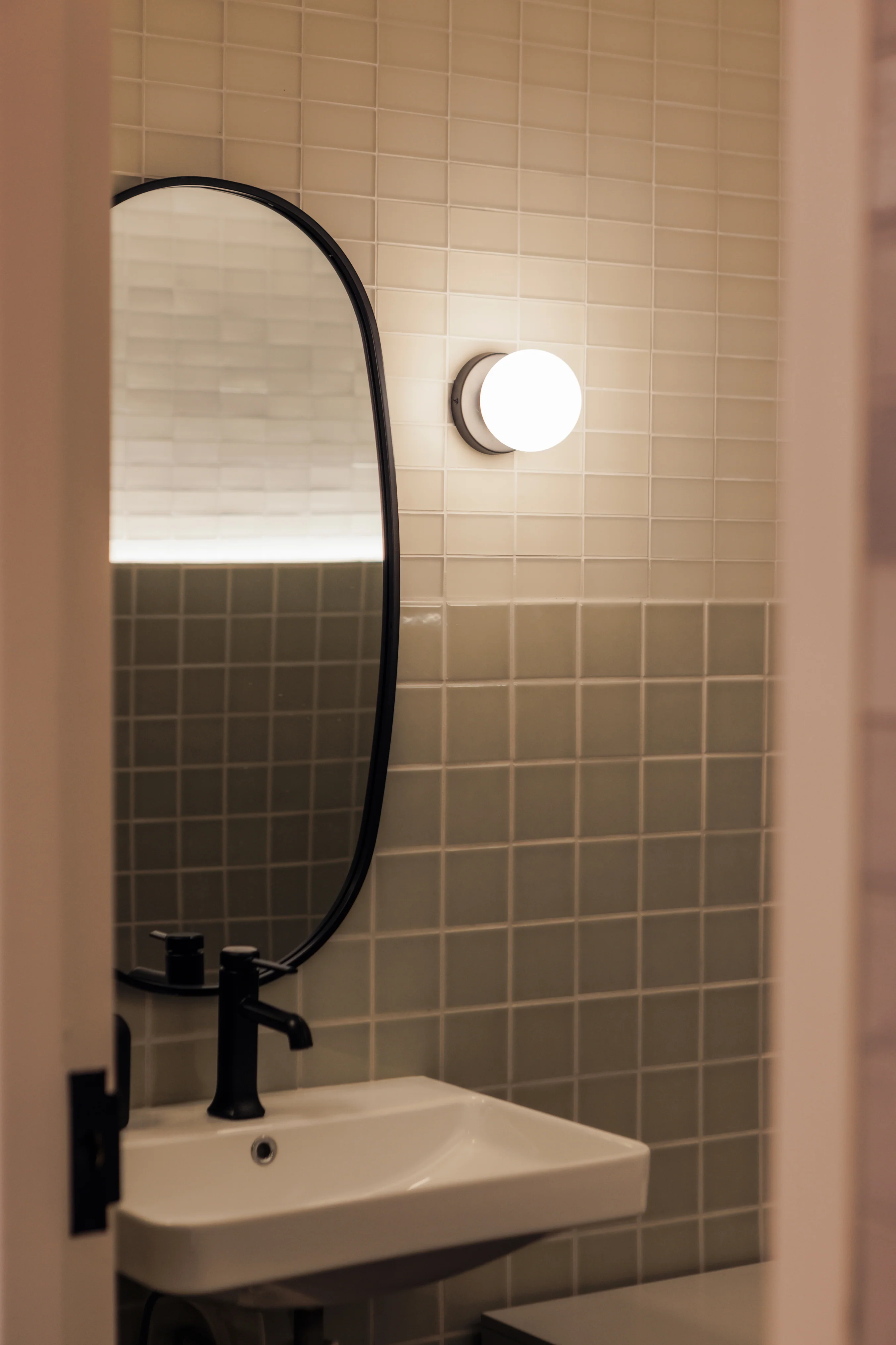4x4 Natural Press Ceramic Tile in Manzanita Gloss - Rockland Interiors Inc.