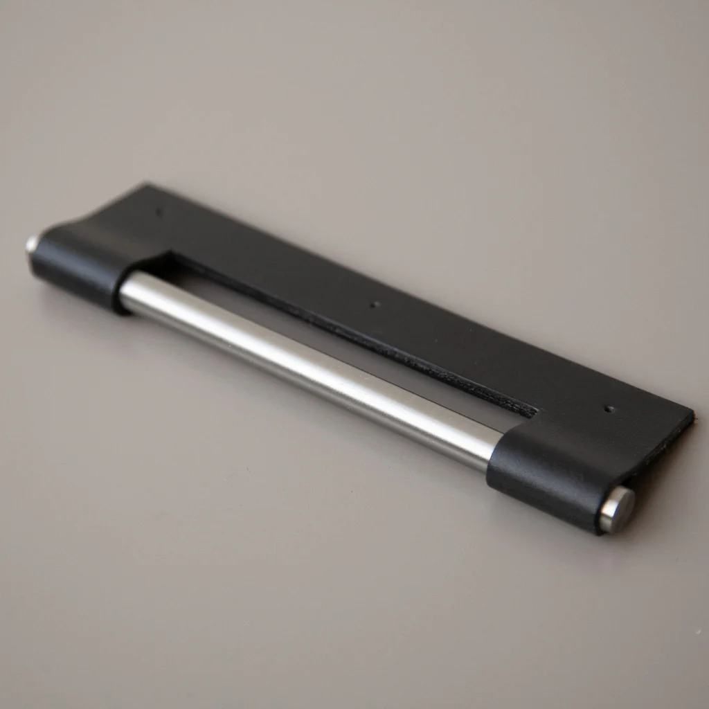 EP03 Leather Edge Pull - Rockland Interiors Inc.