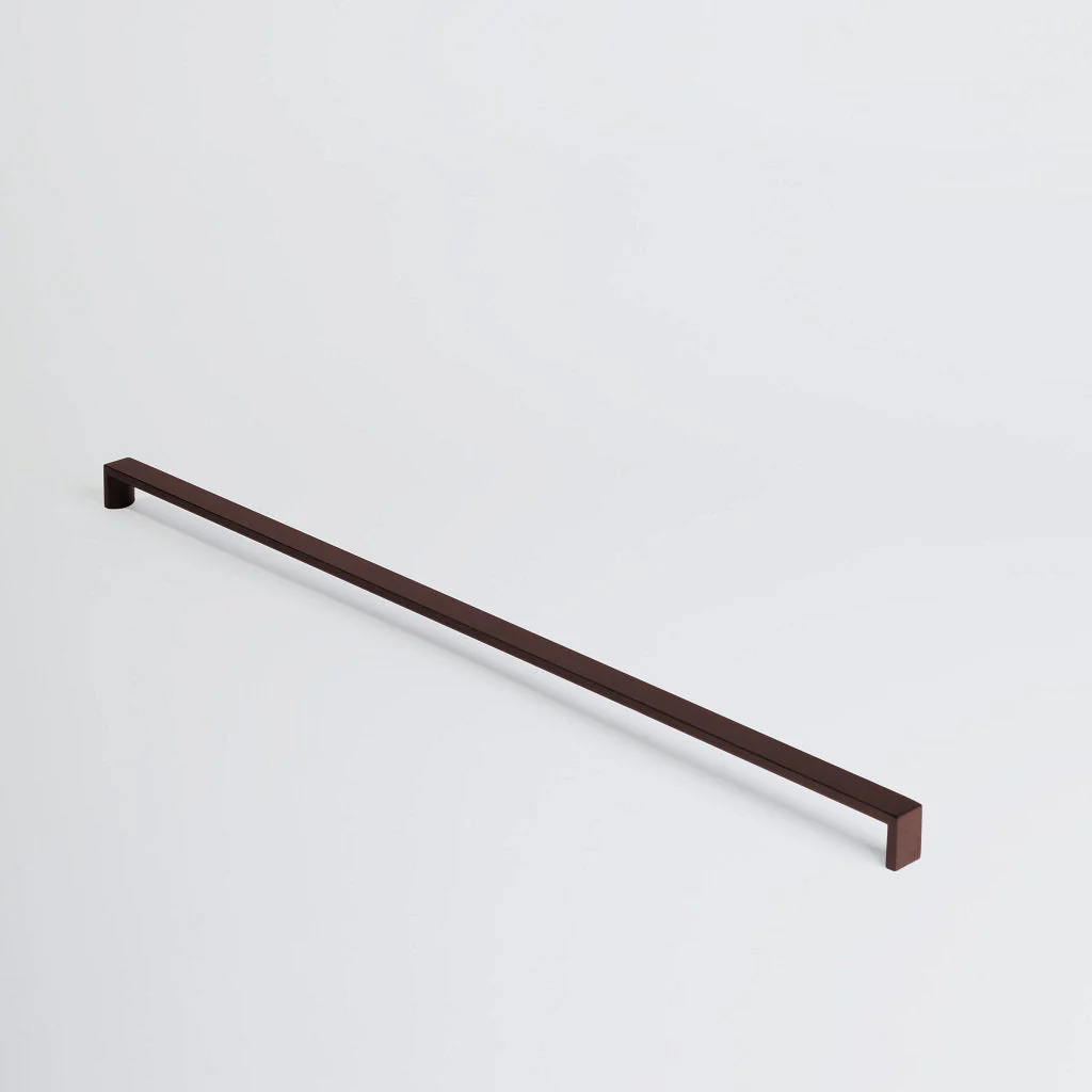 Charlie Contour Appliance Pull - Rockland Interiors Inc.