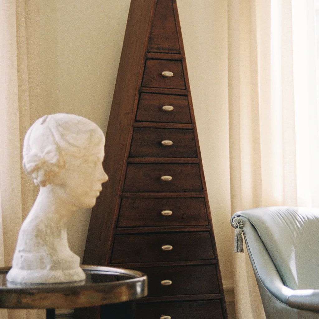 Blunt Knob - Rockland Interiors Inc.