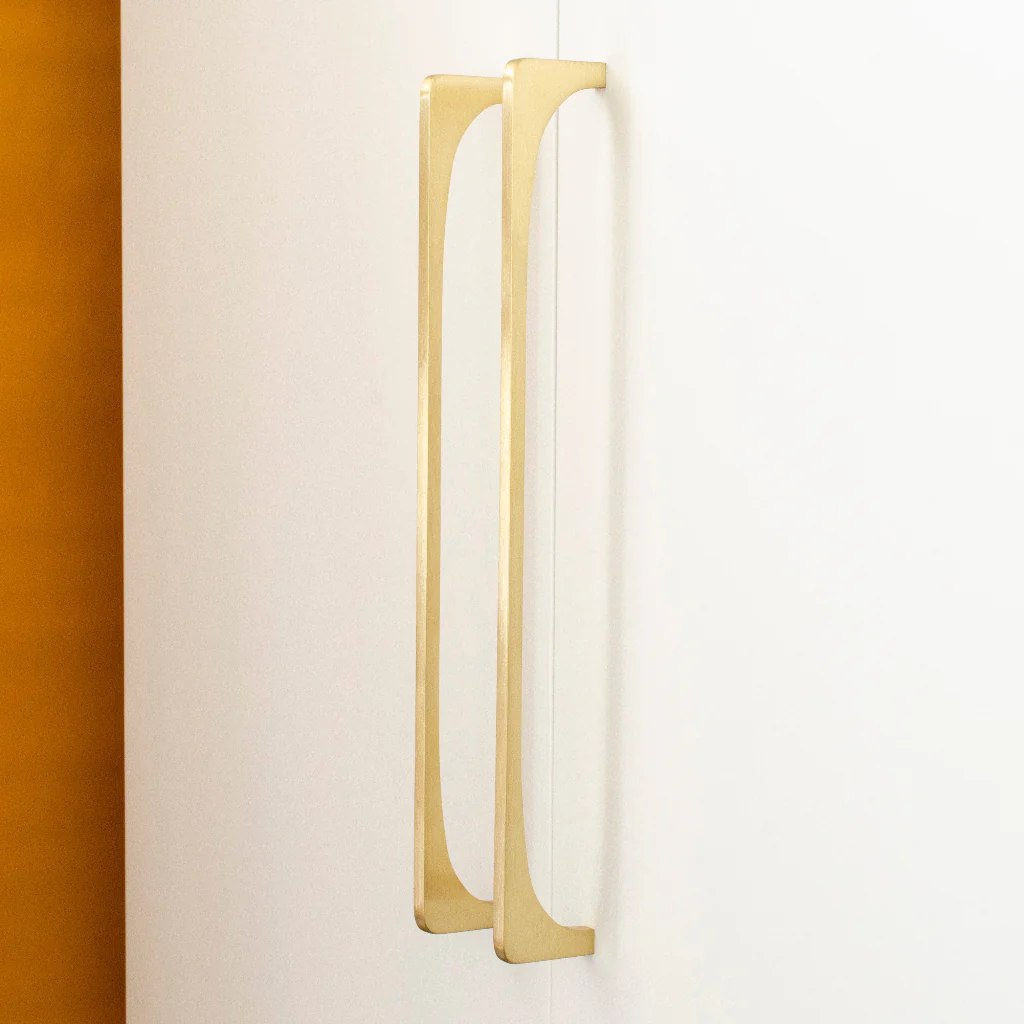 Bridge Pull - Rockland Interiors Inc.