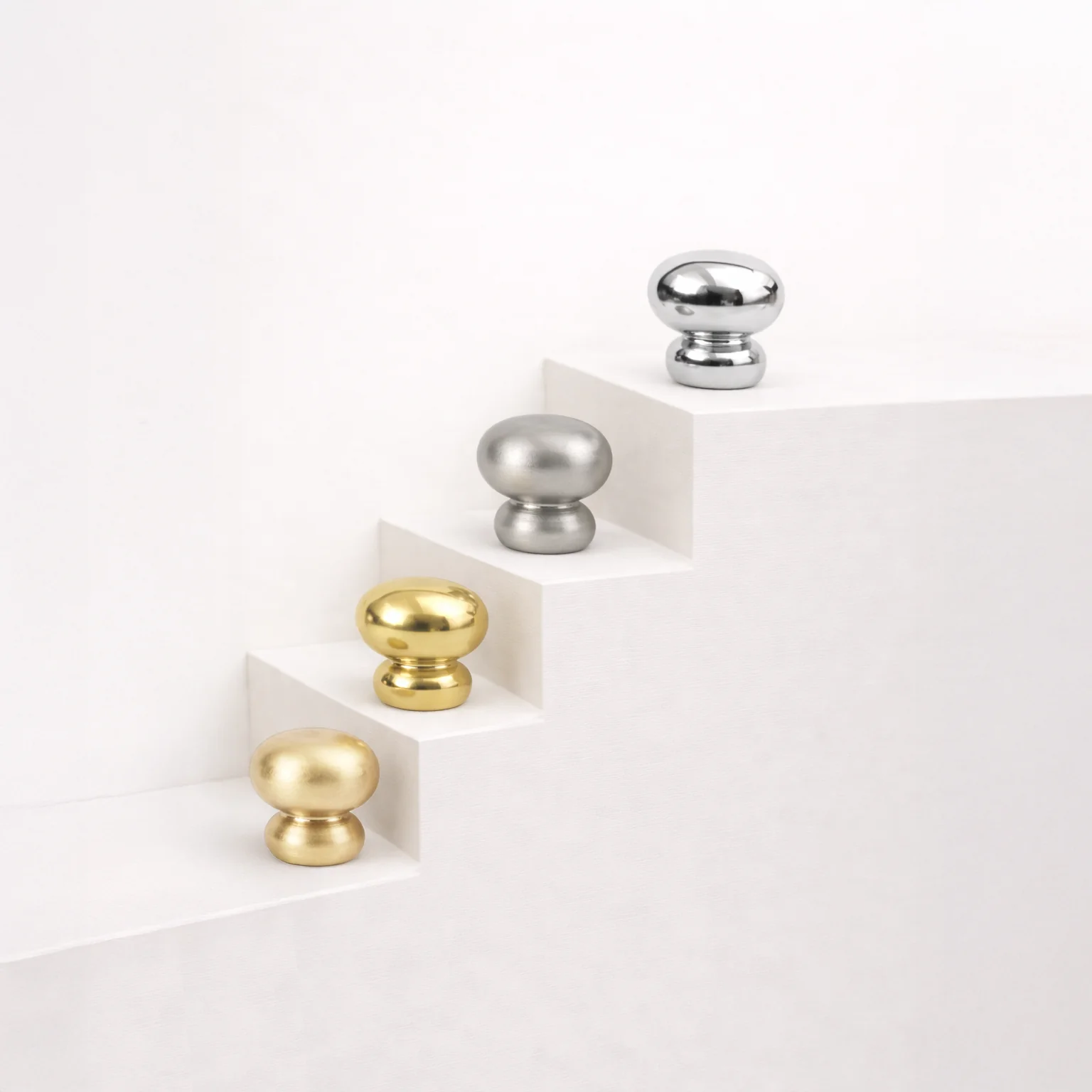 Bubble 20 Cabinet Knob - Rockland Interiors Inc.