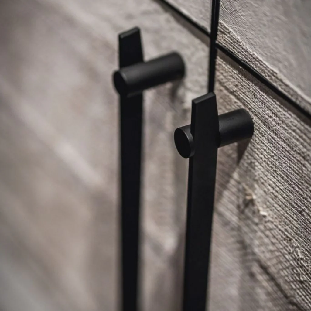 TENSE BB25 160/320 Cabinet Handle - Rockland Interiors Inc.