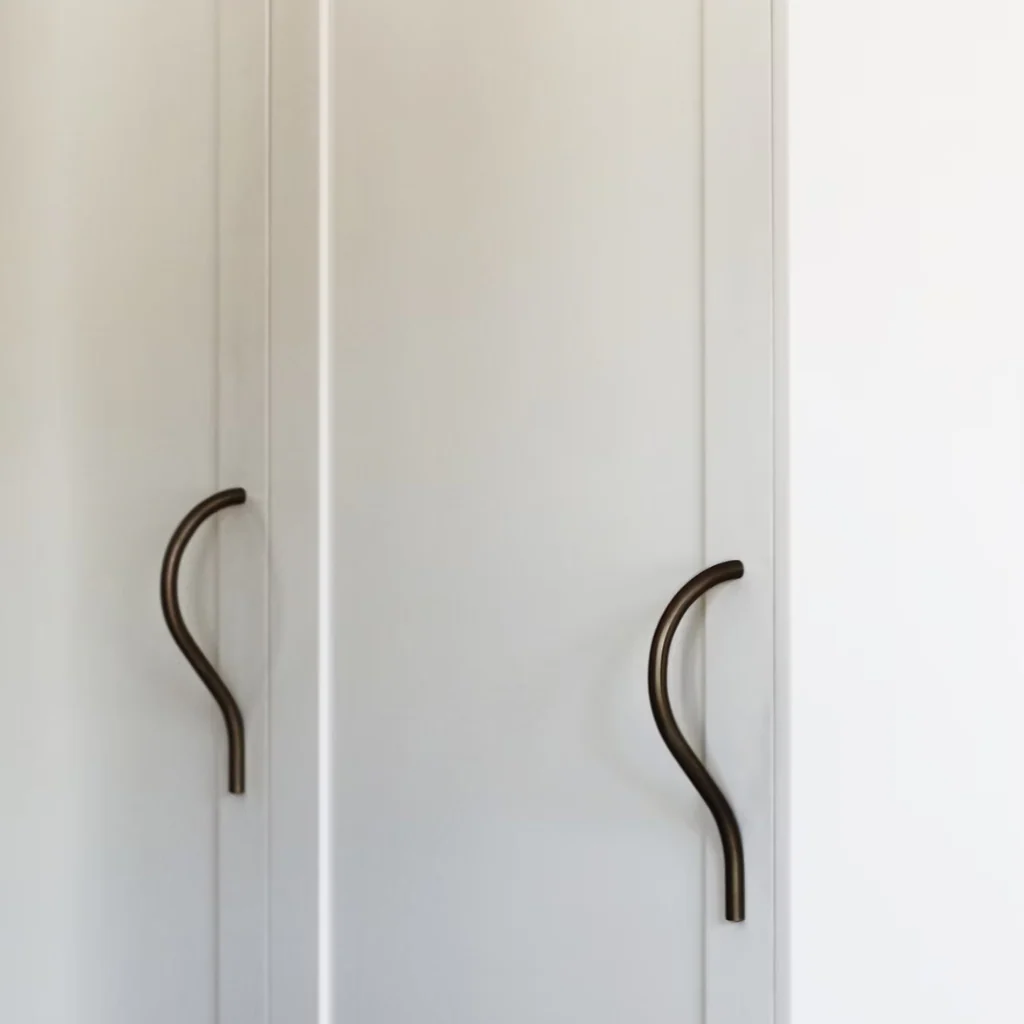 Doyen Cabinet Pull - Rockland Interiors Inc.