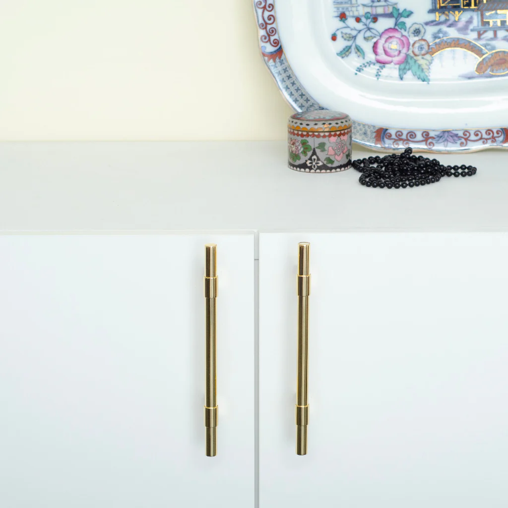 Line Big Handle - Rockland Interiors Inc.
