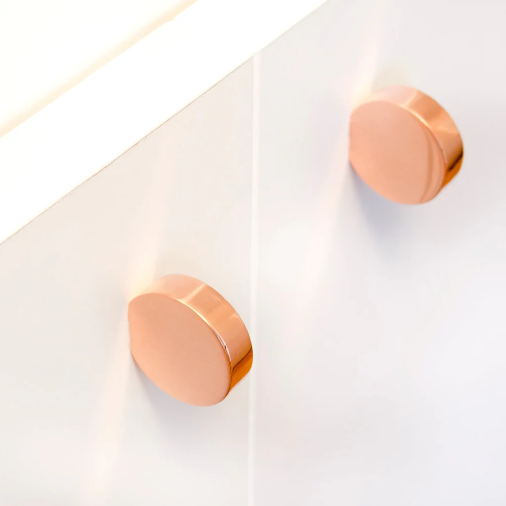 Globe Knob - Rockland Interiors Inc.