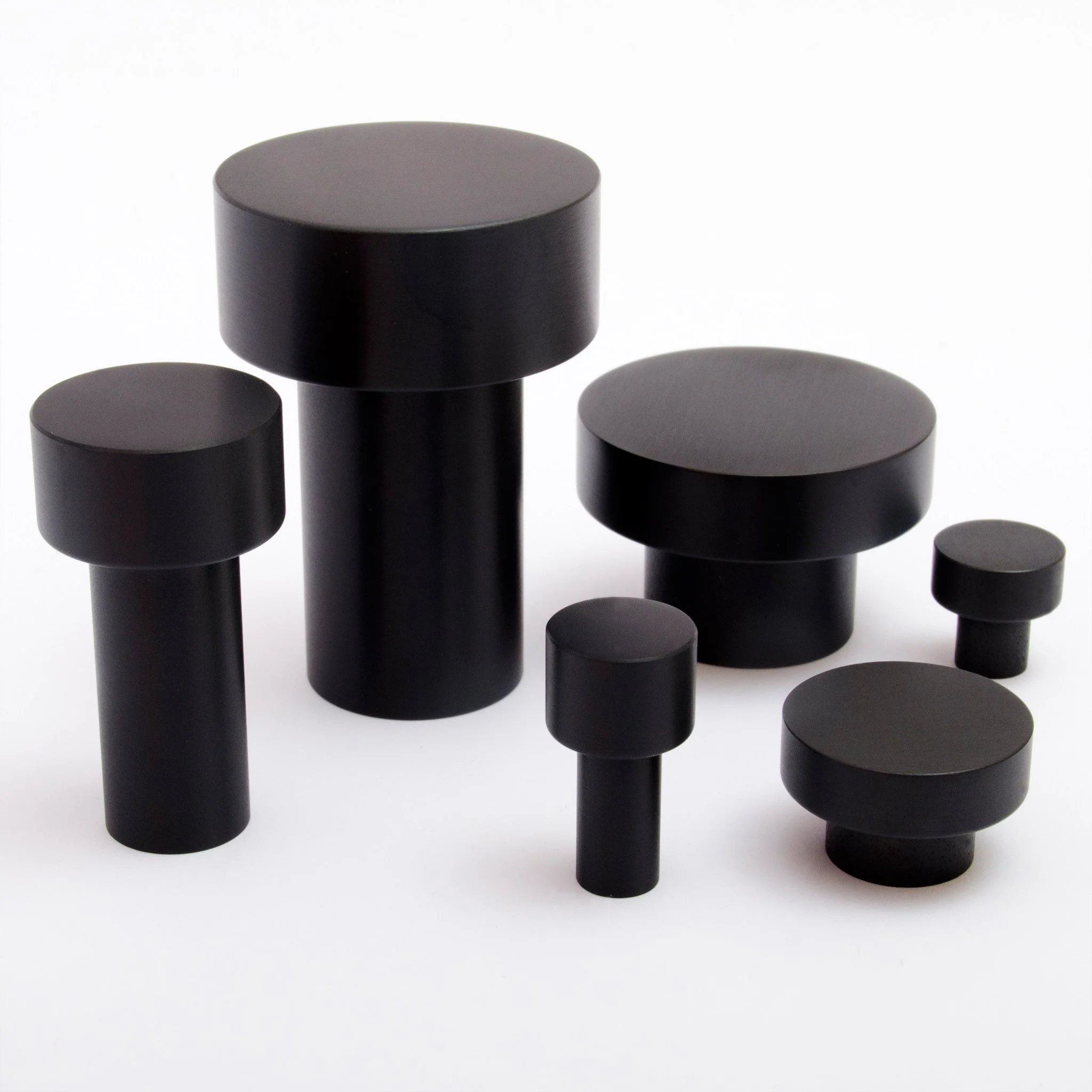 Dot Knob - Rockland Interiors Inc.