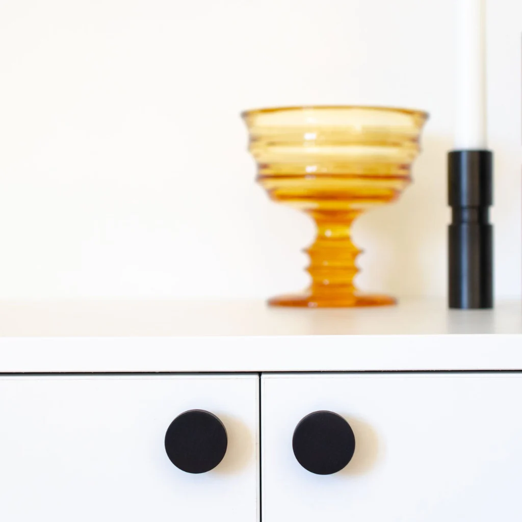 Dot Knob - Rockland Interiors Inc.