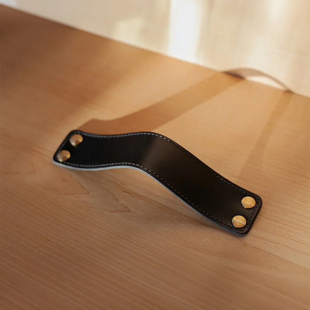 ST-SP01 Stitched Leather Strap Pull - Rockland Interiors Inc.