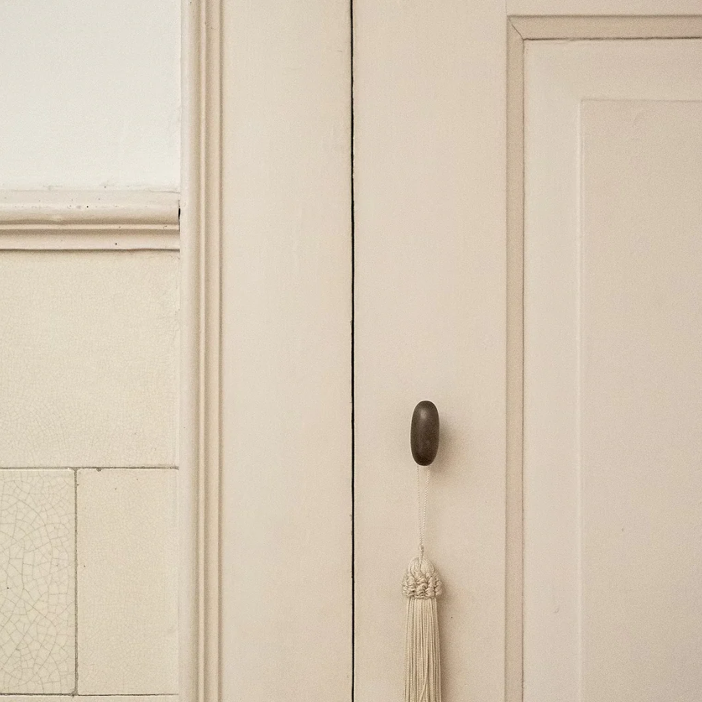 Blunt Knob - Rockland Interiors Inc.