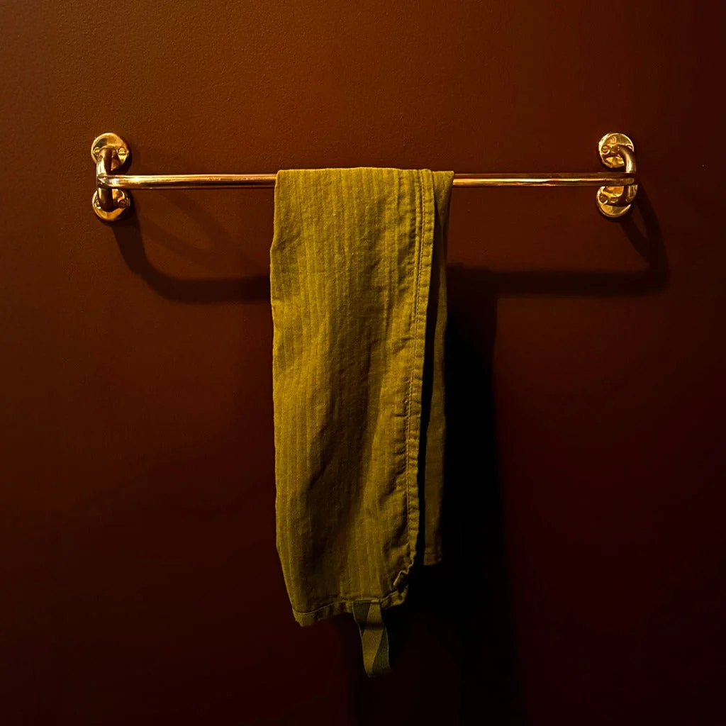 Fauna Towel Bar - Rockland Interiors Inc.