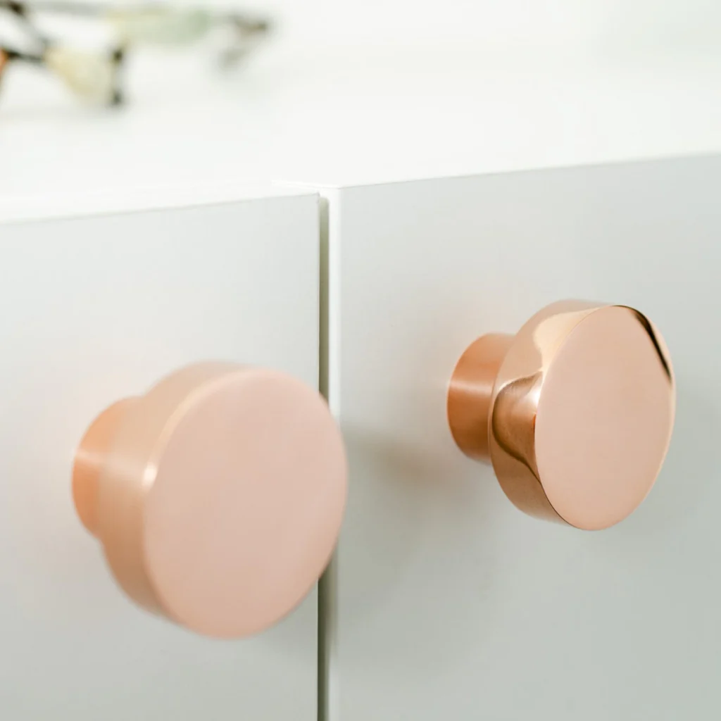 Dot Knob - Rockland Interiors Inc.