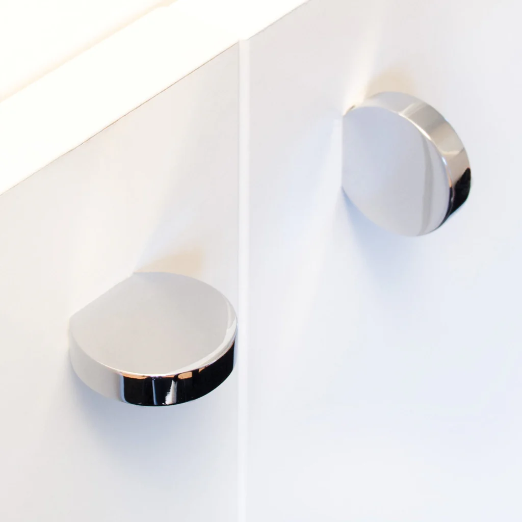 Globe Knob - Rockland Interiors Inc.