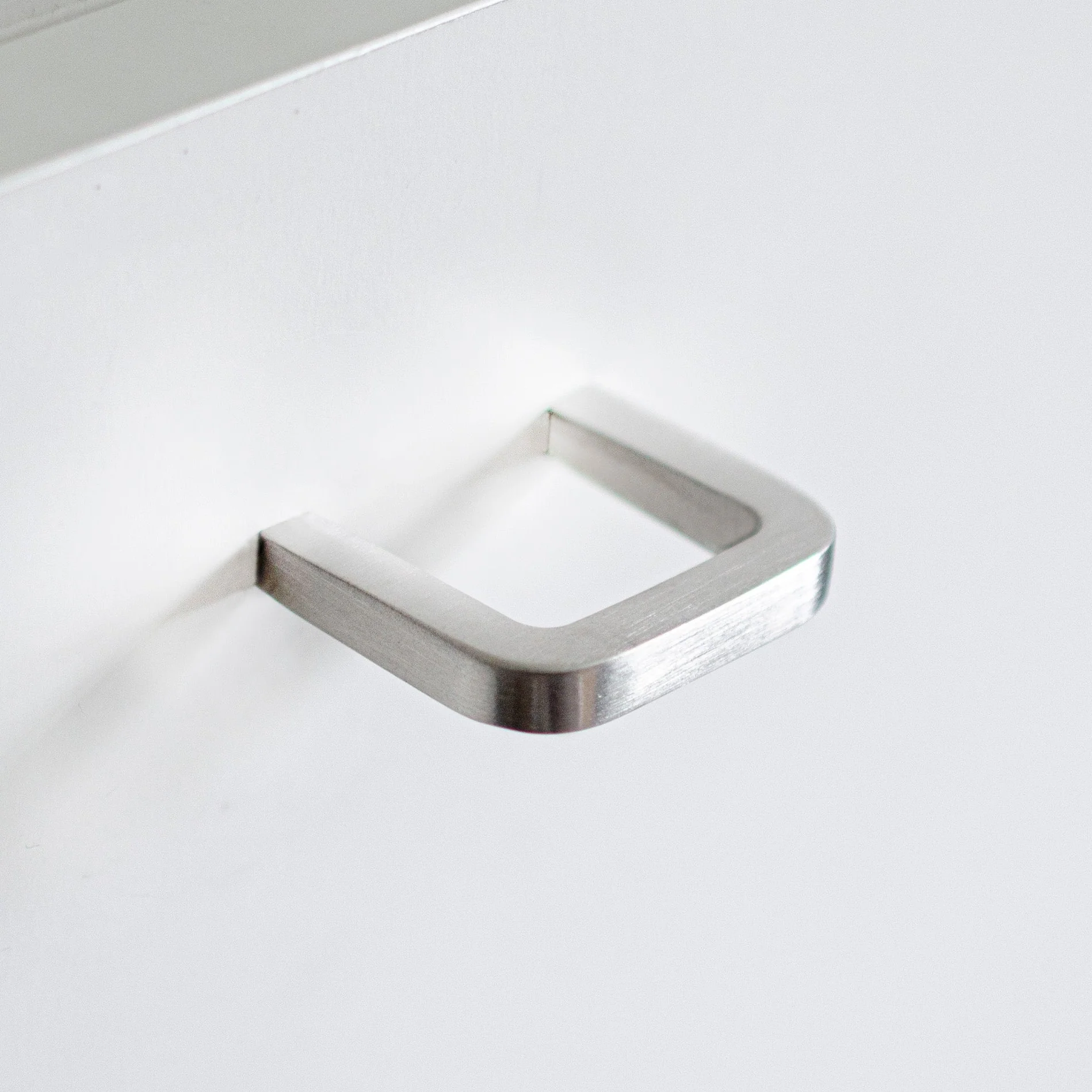 Thread Knob - Rockland Interiors Inc.