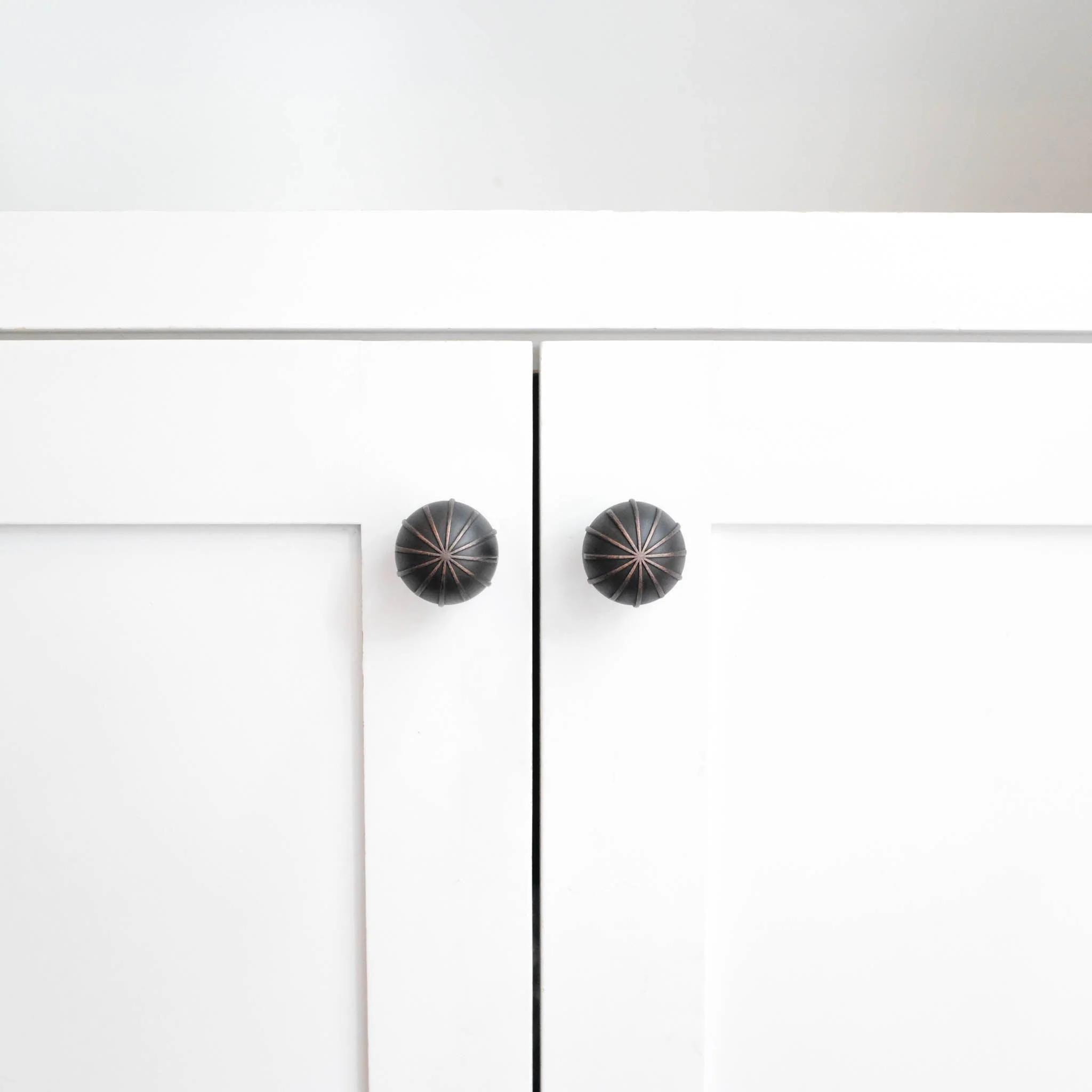 Sunburst Knob - Rockland Interiors Inc.